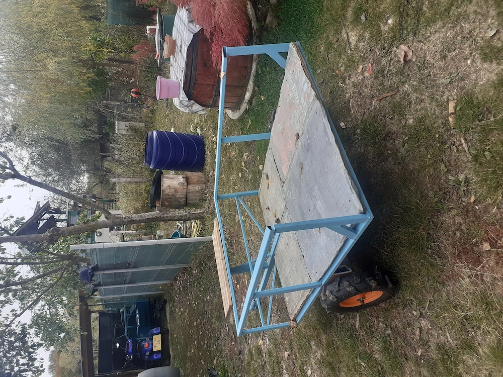 Remorcuta usoara pentru motocultor mic