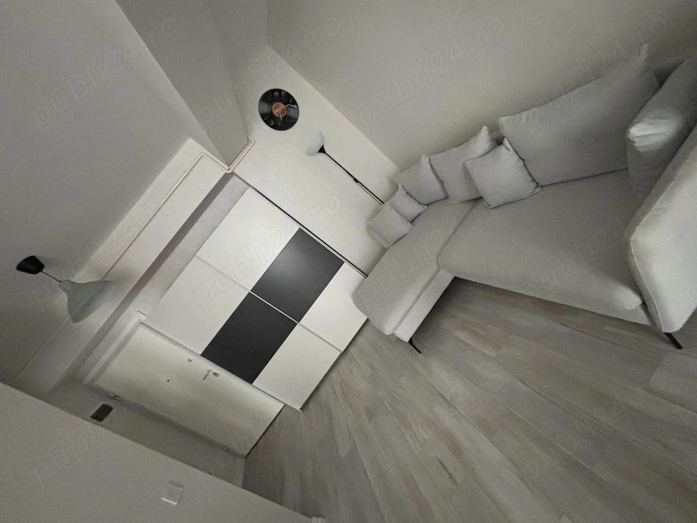 Apartament de închiriat în complexul Royal Town 