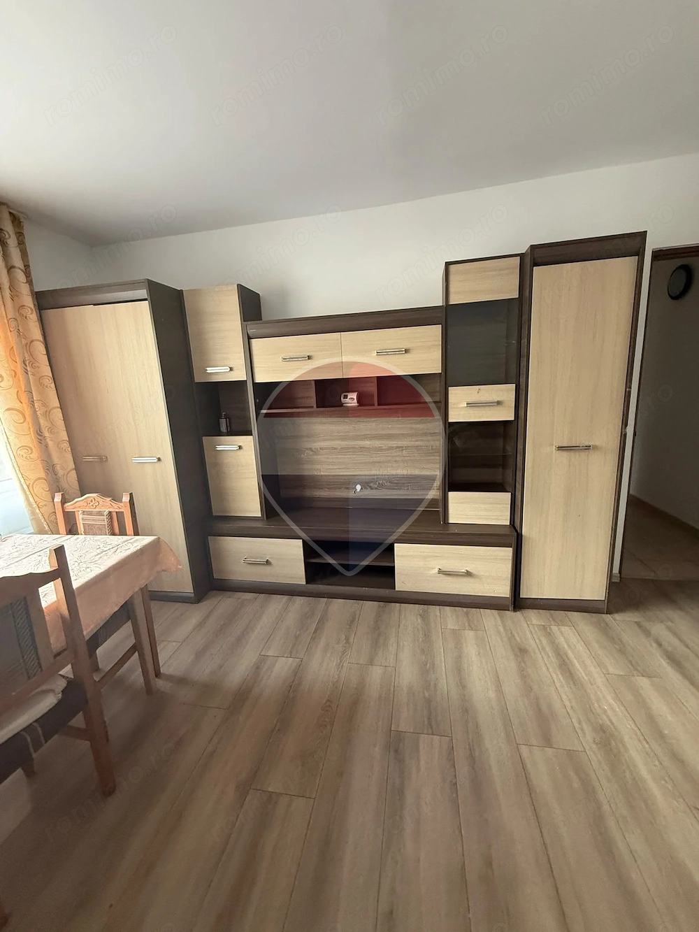 Apartament cu 2 camere de închiriat