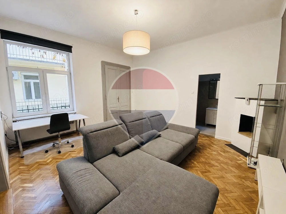 Apartament cu 2 camere de vânzare în zona Centrală