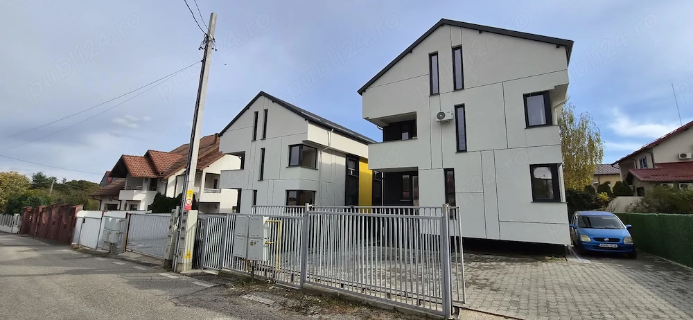 Vand apartament in vila, nou, Pitesti, Trivale. Fagetului, cu parcare; langa parcul Trivale