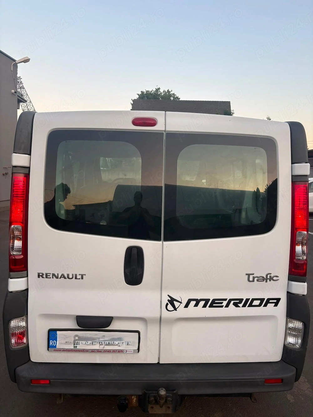 Masina de familie Renault Trafic