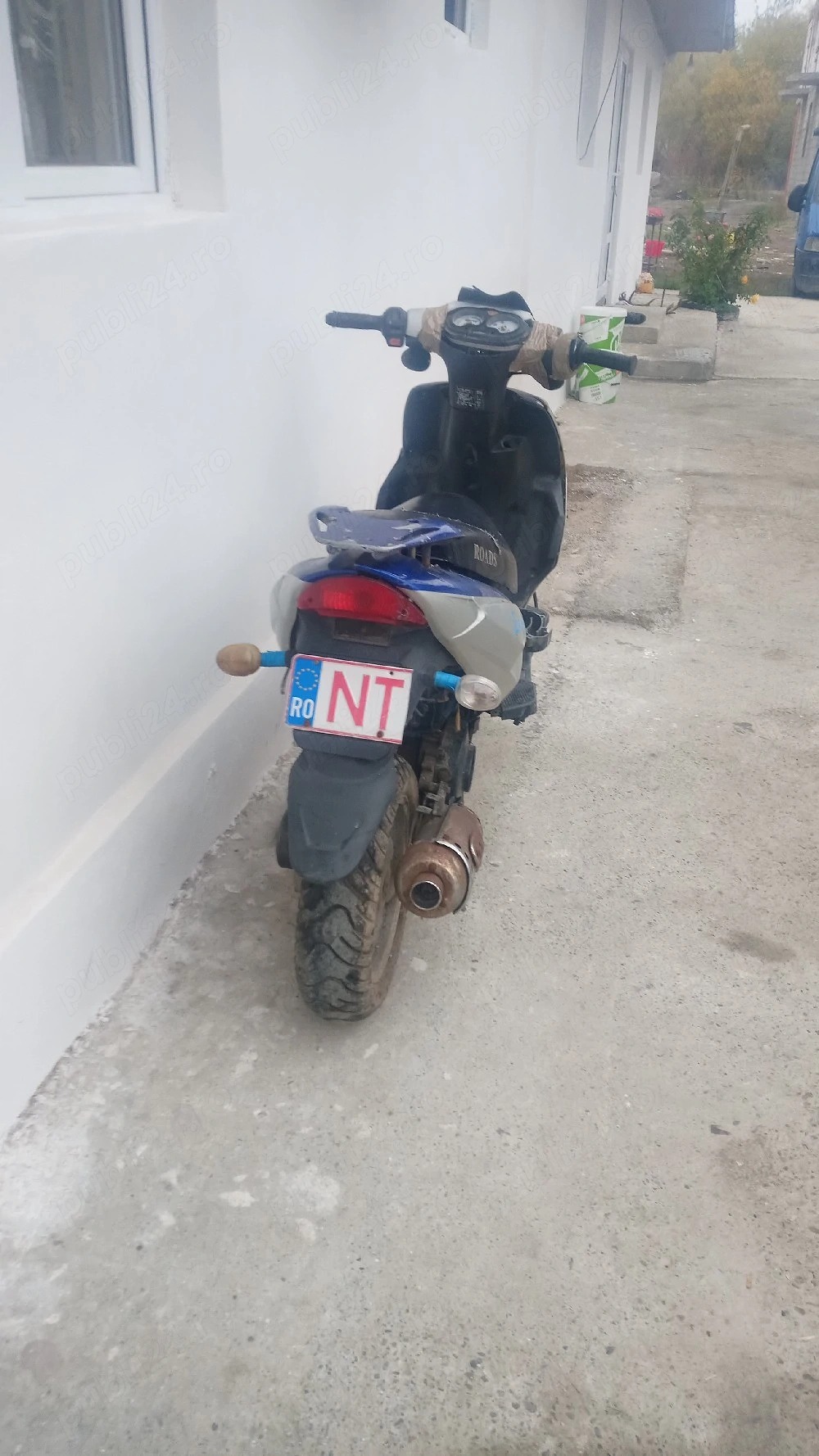 scuter funcționabil trebuie reglat carburatorul