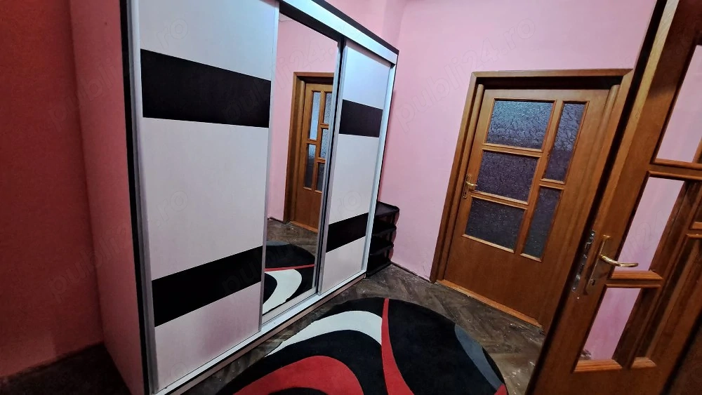 Casa de vanzare, situata in sectorul 5 