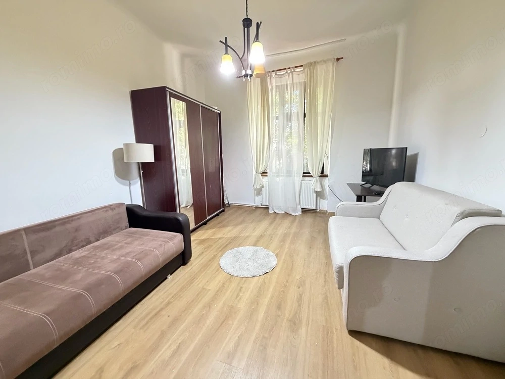 vand apartament ultracentral 