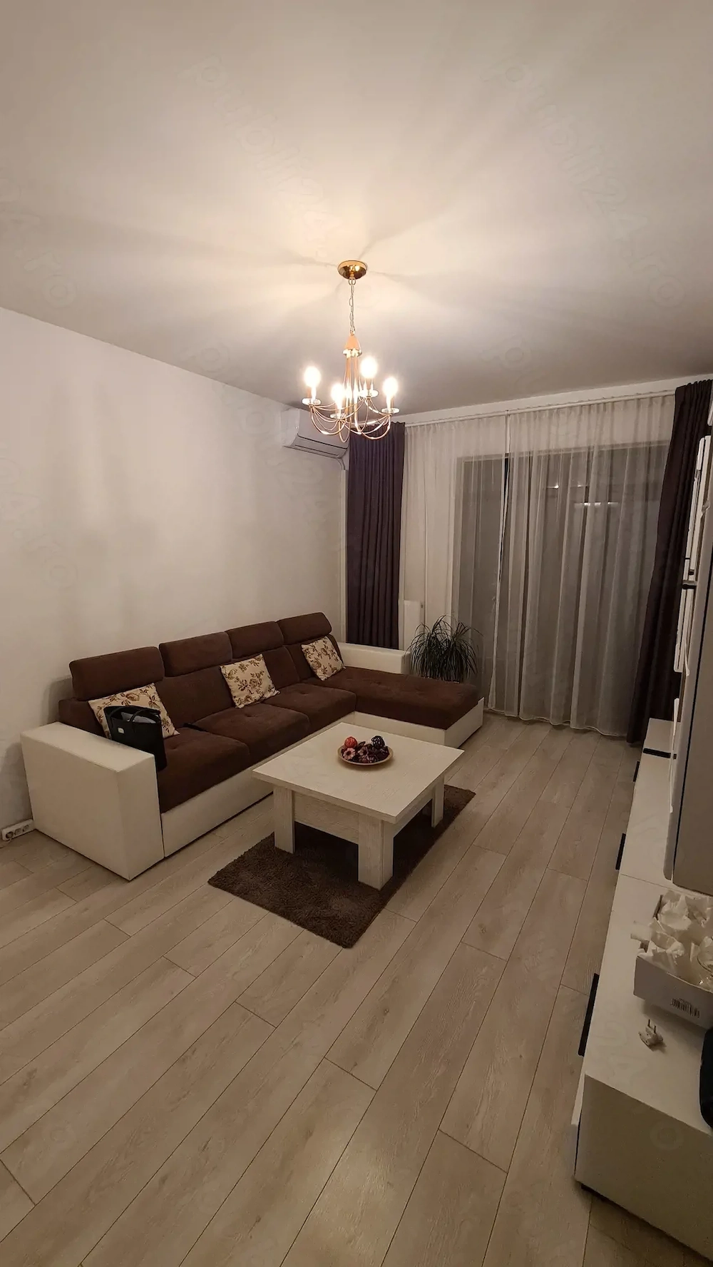 Inchiriez apartament 2 camere