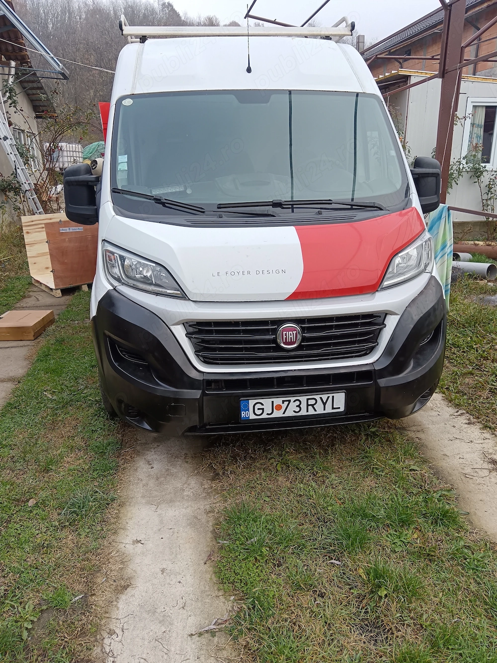 Vând autoutilitara fiat, motor 2,3 cu lift omologat rar, km reali 205 k, înmatriculată în Ro  