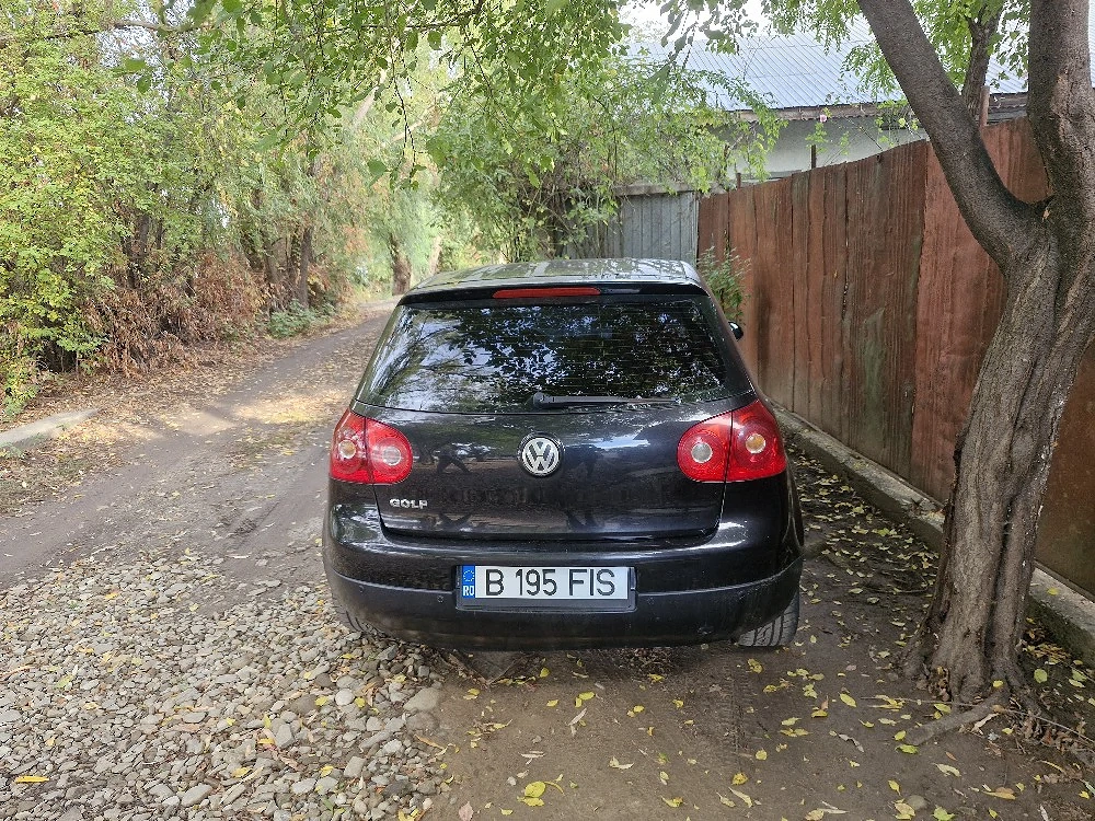 vînd golf5 