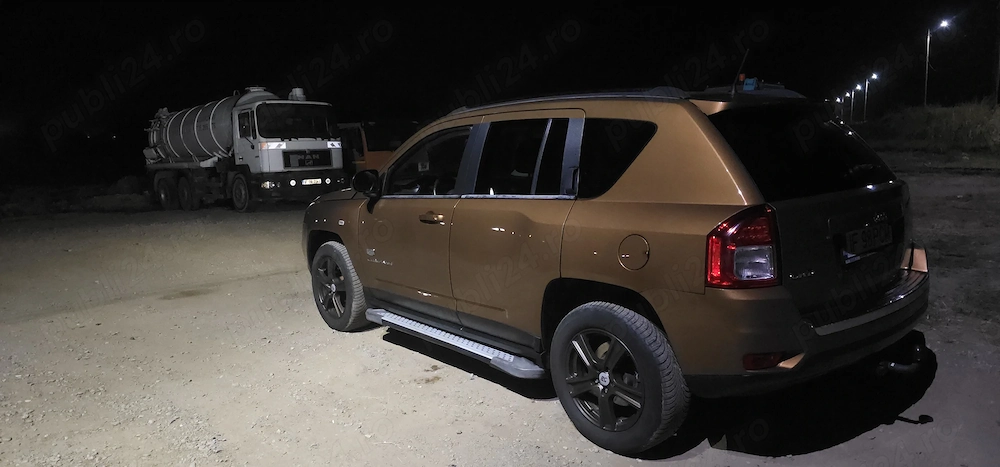 Jeep Compass 2011   Ediție Unică  70th Anniversary    2.2 CRD (Mercedes-Benz)  Vând Jeep Compass Edi