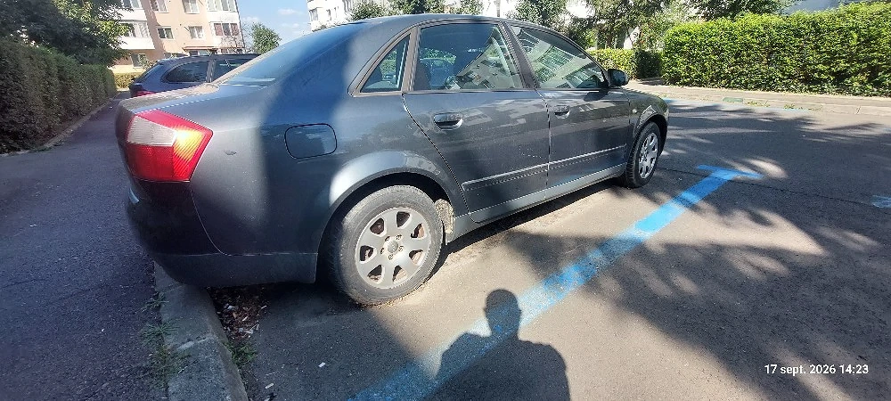 AUDI A4 2002 Benzina
