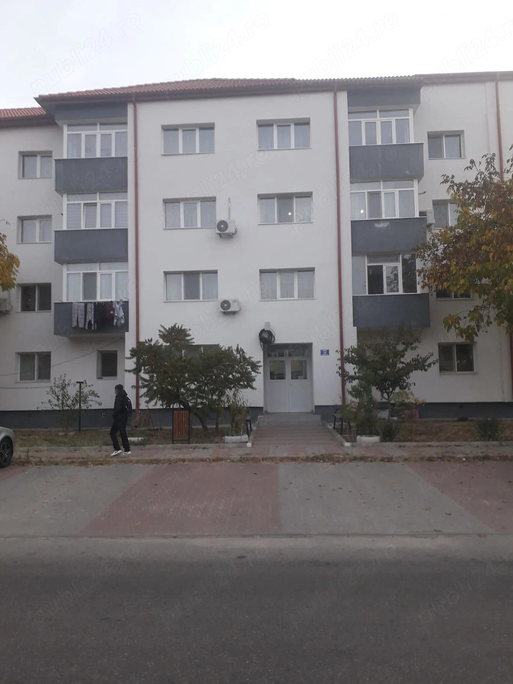 Vând apartament în Scornicești 