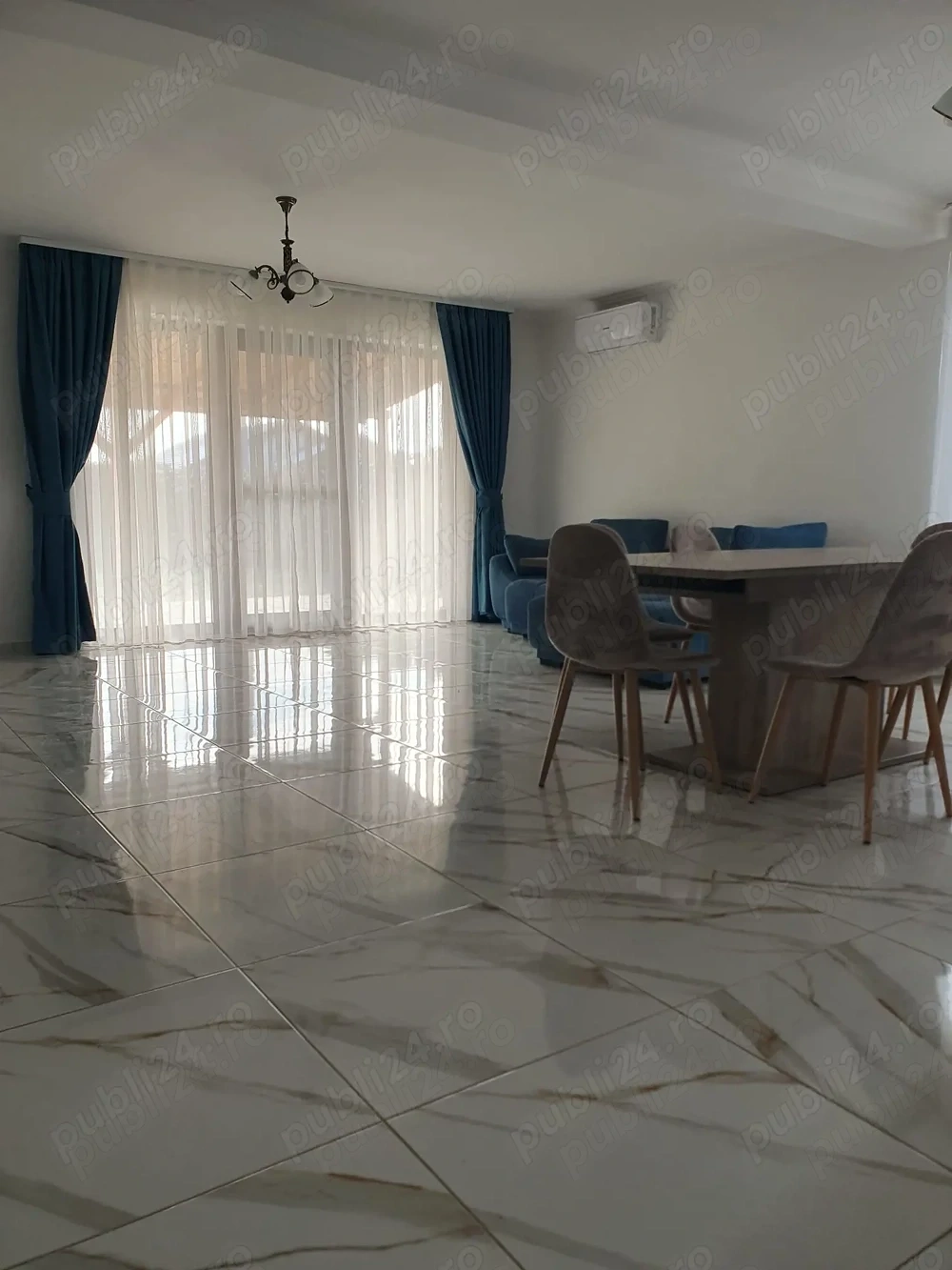 Proprietar, dau  în chirie vilă în Sântandrei 1000 euro negociabil