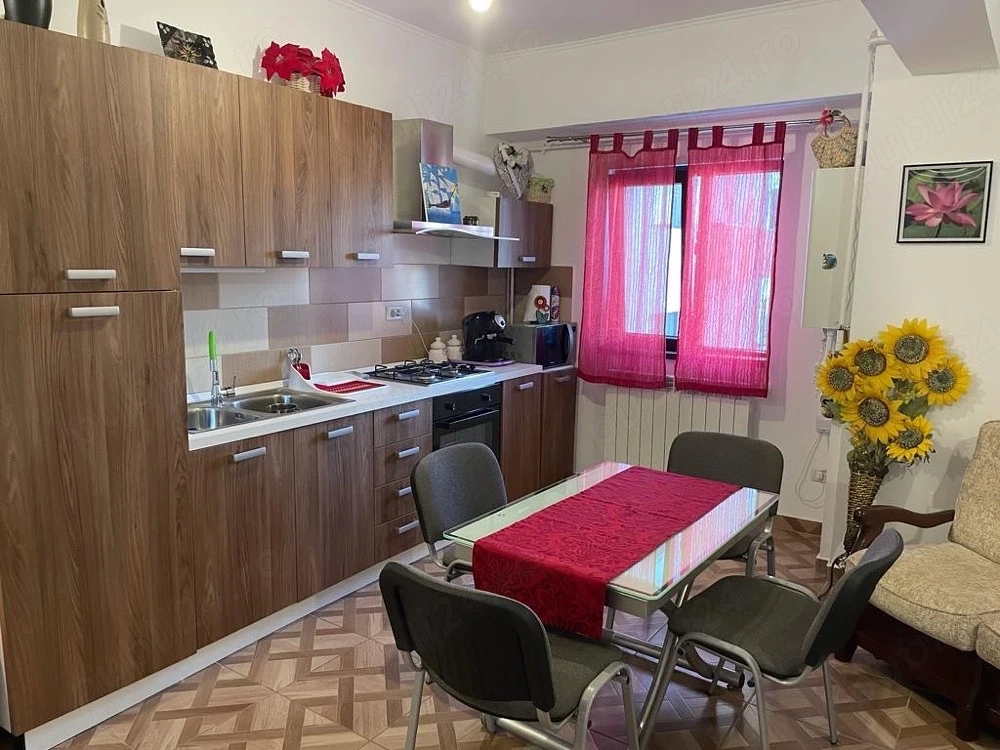 inchiriez apartament cu 2 camere si bucatarie open space complet mobilat si utilat intrareacu barier