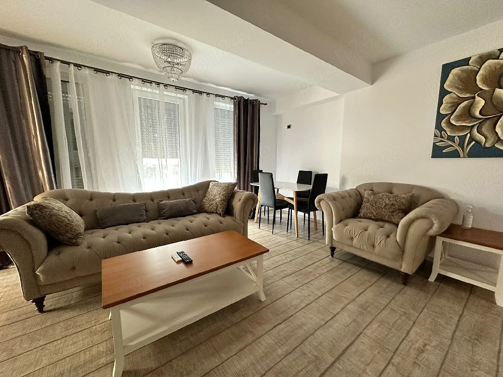 Apartament de închiriat   3 camere, 2 băi, loc de parcare inclus