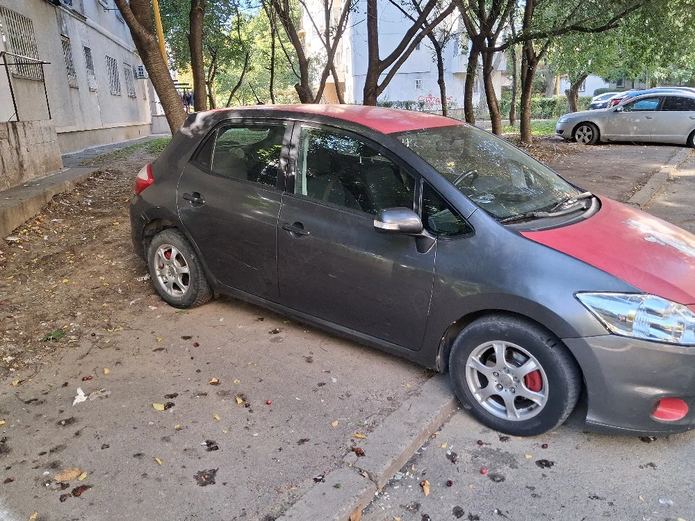 Toyota auris  an 2012