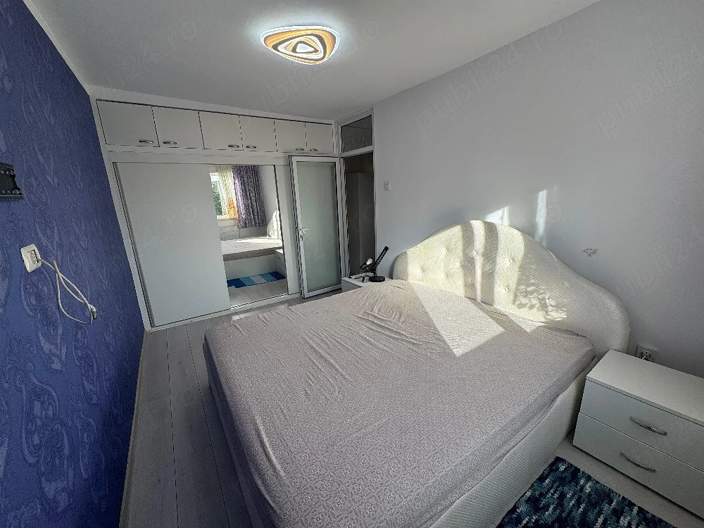 De vanzare apartament micro5+garaj