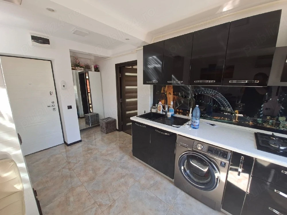 Superb! Apartament 2 camere lux, etaj 3 4, 68 mp utili   Micro 9, Str. 9 Mai (La 5 min de Centru)