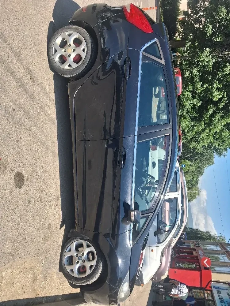 vând ford fiesta 