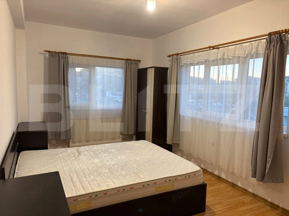 Apartament 3 camere, semidecomandat, zona Lidl Buna Ziua
