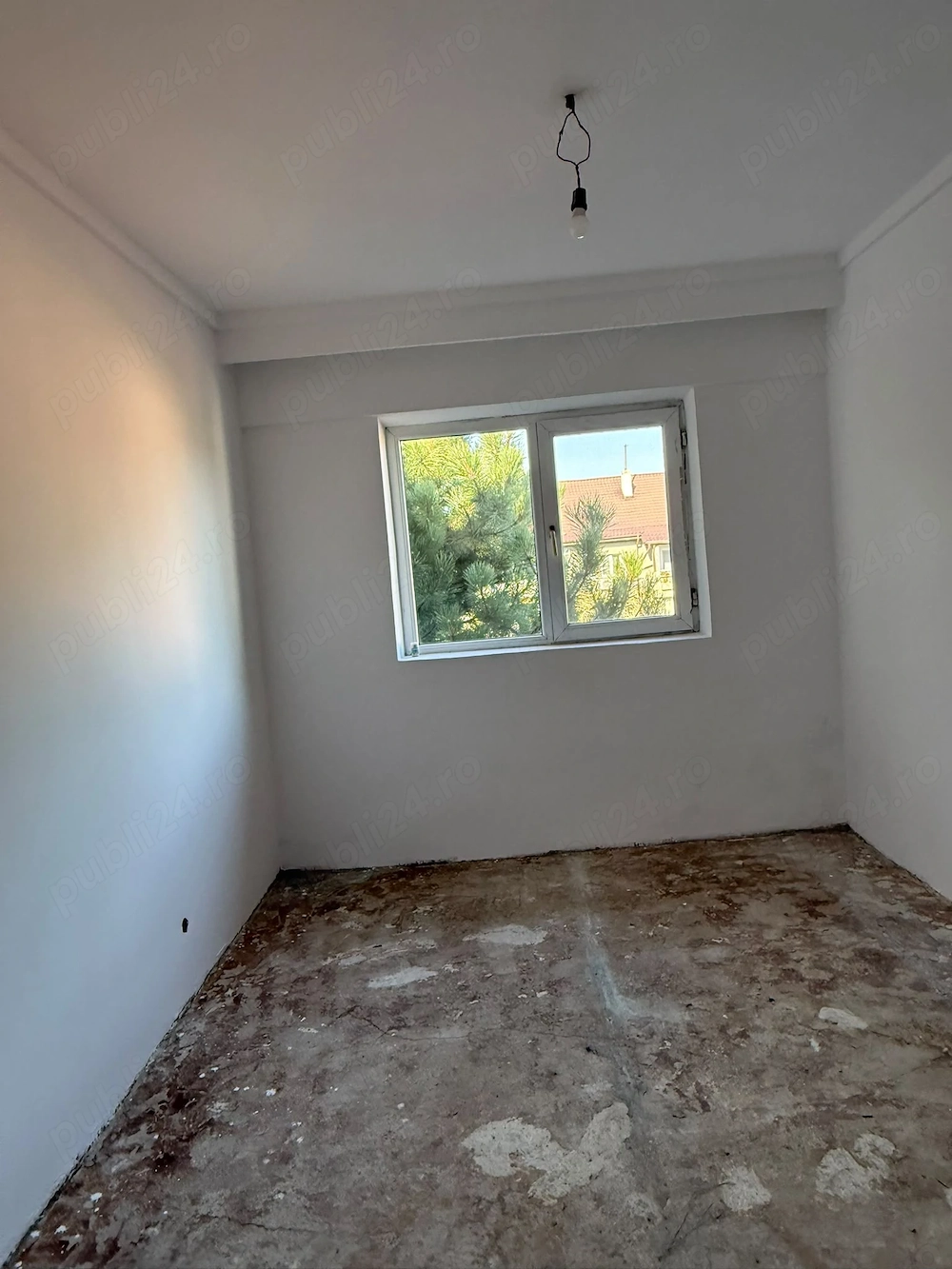 Proprietar: vând apartament cu 4 camere în Balotesti aproape de DN1