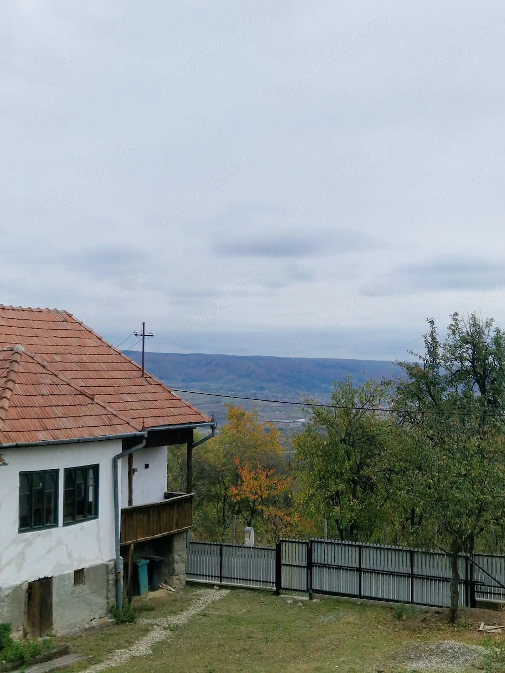 Casă tradițională cu livadă și vedere panoramică   Atia, lângă Sovata | 2.054 mp teren intravilan
