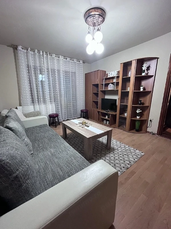 Închiriez apartament cu doua camere zona Dambovita