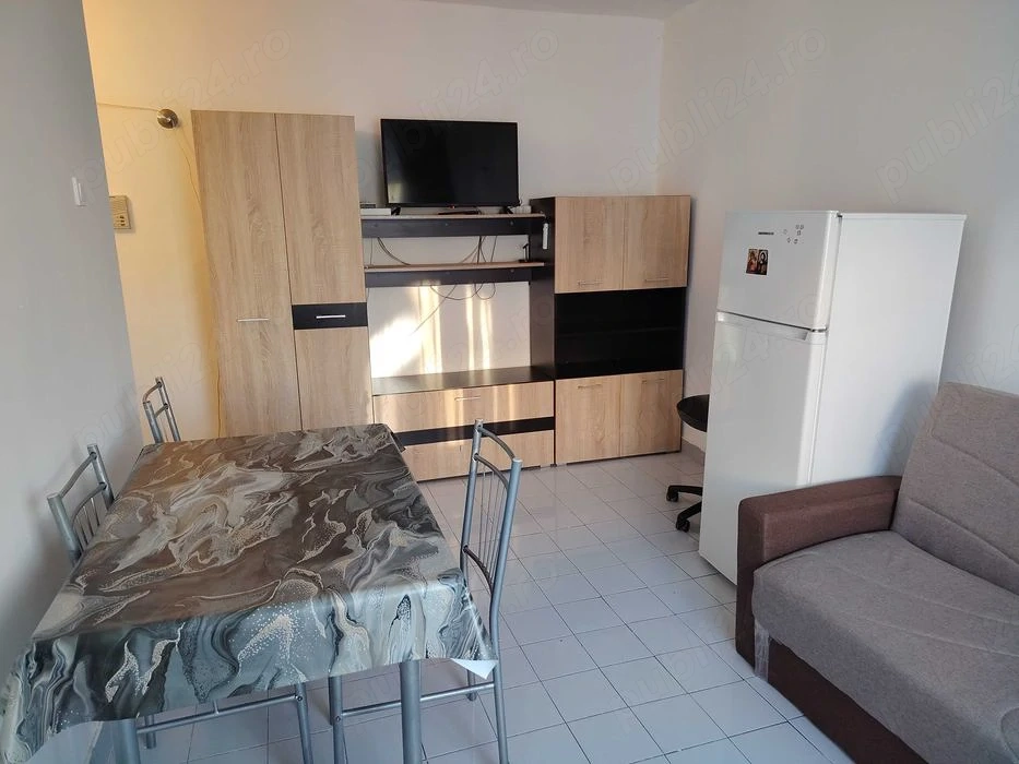 Inchiriez garsoniera zona Micălaca Orizont