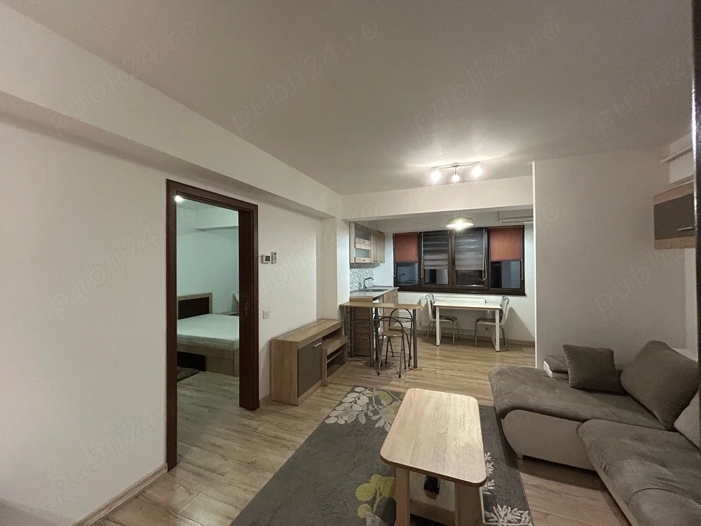 inchiriez apartament 3 camere Podu Ros-pasaj Nicolina
