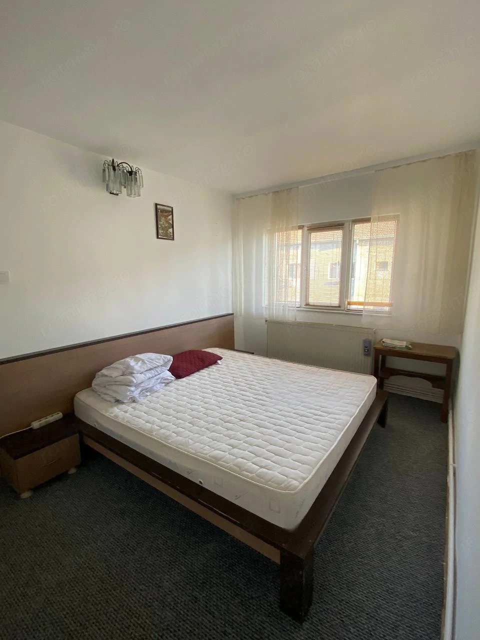Looking for a flatmate (apartment for rent)