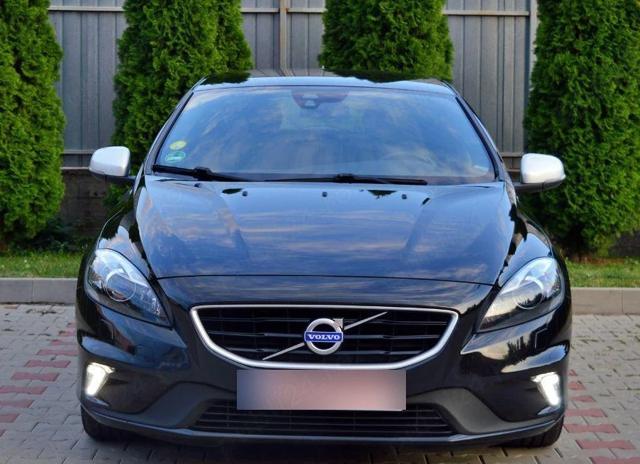 Volvo V40 D2 R-Design 2.0 Diesel 2015, 120CP
