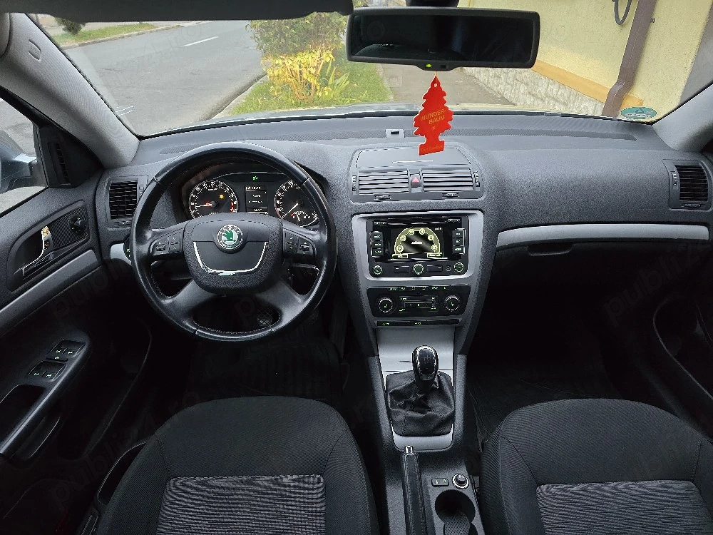 Vând Skoda Octavia 2.0 