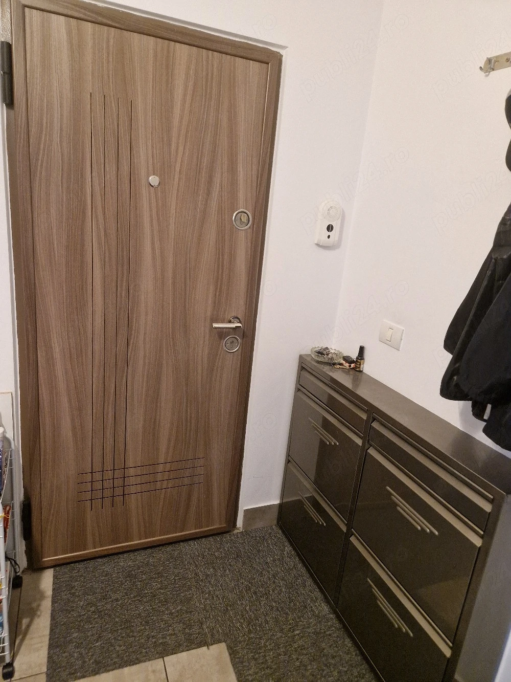 Apartament de vânzare cu spațiu comercial