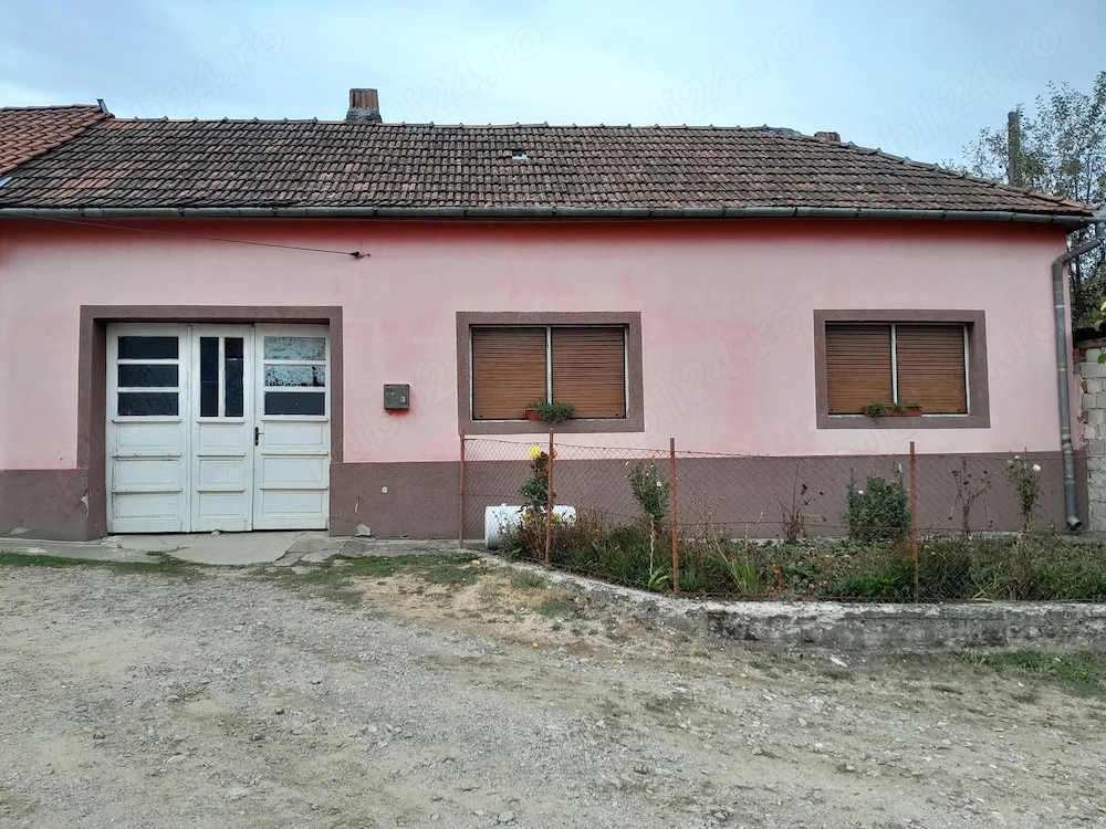 Casă de vânzare 