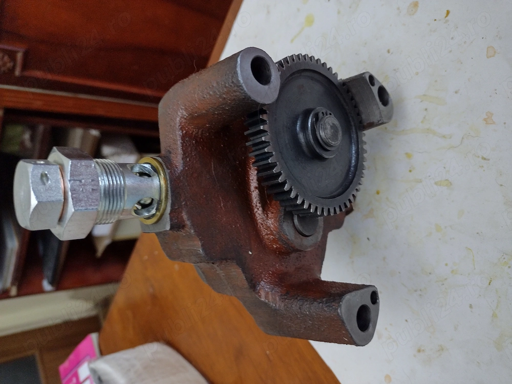 Pompa ungere ARO , U.640