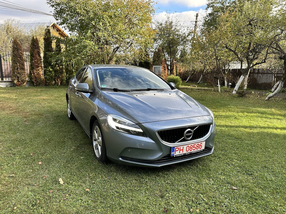 Volvo V40 Facelift - faruri Led - 11 2017