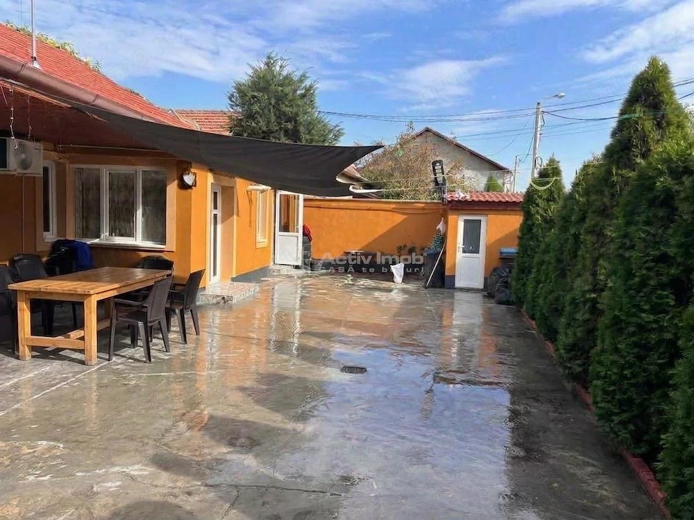 Casa individuala renovata  #238;n 2023 - intrare auto - 2 dormitoare - aproape de Cetatea Oradea