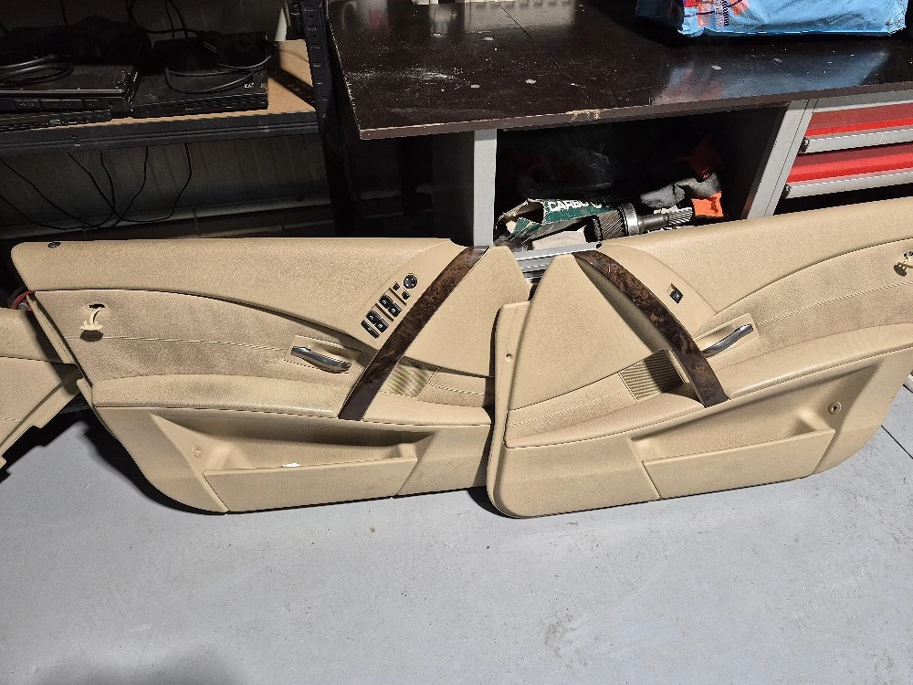 Interior complet e60