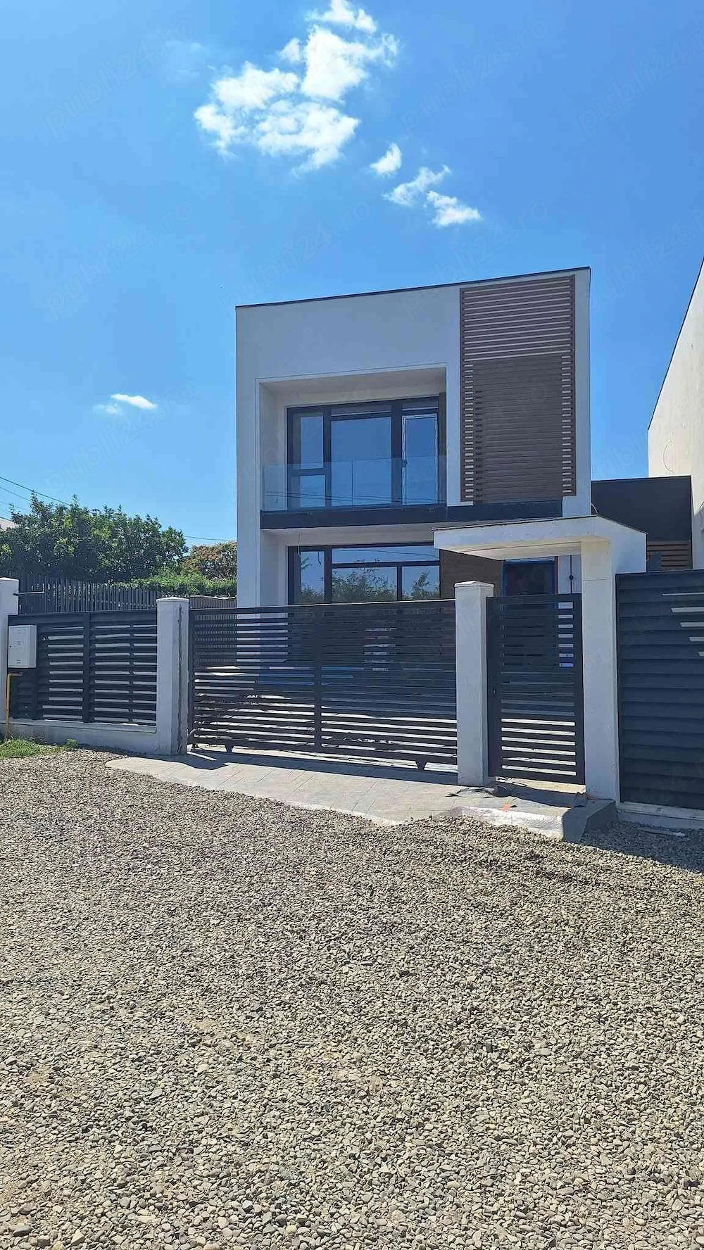 Casă nouă Premium Hlincea Iași NZEB, consum redus | Finisaje lux  3 dressinguri 3 km de Bd. Poitiers
