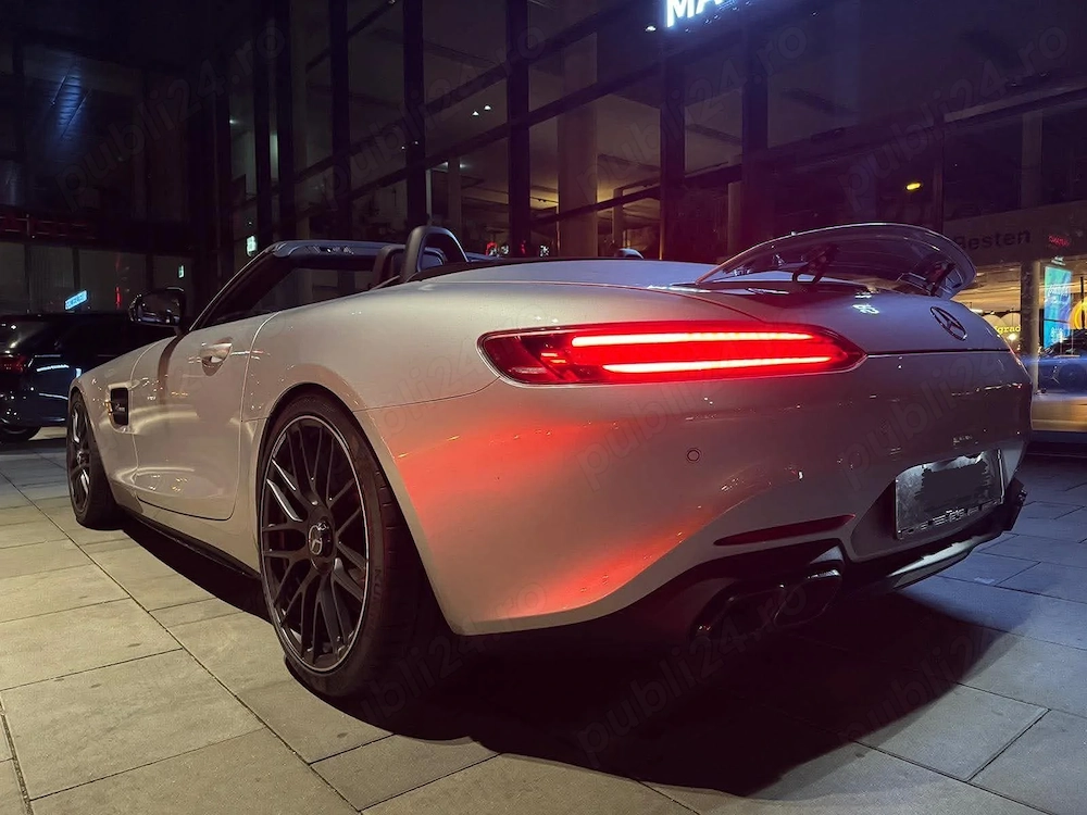 Mercedes-AMG GT Roadster 2019 V8 biturbo 476 CP cabrio