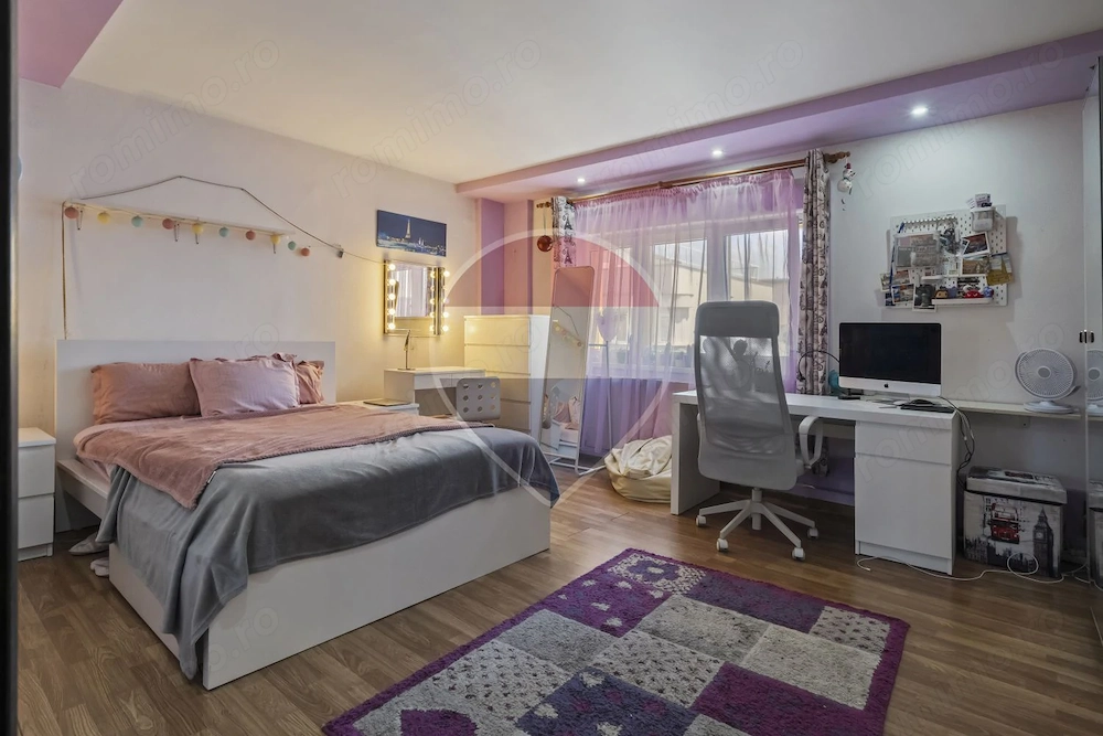 Apartament cu 4 camere de vânzare în zona Sebastian
