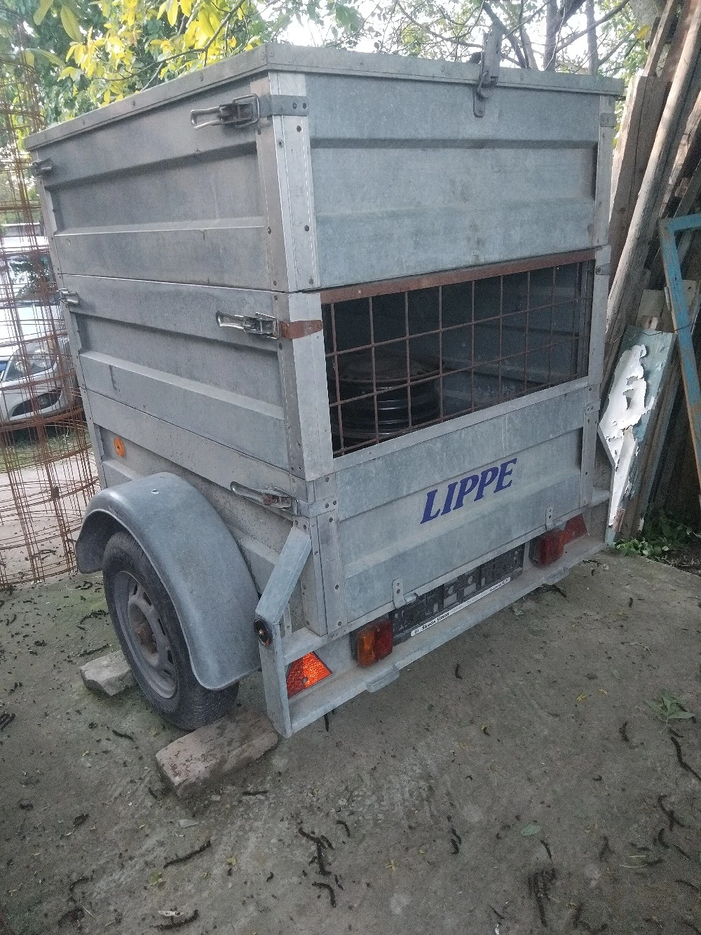 remorcă auto carosată