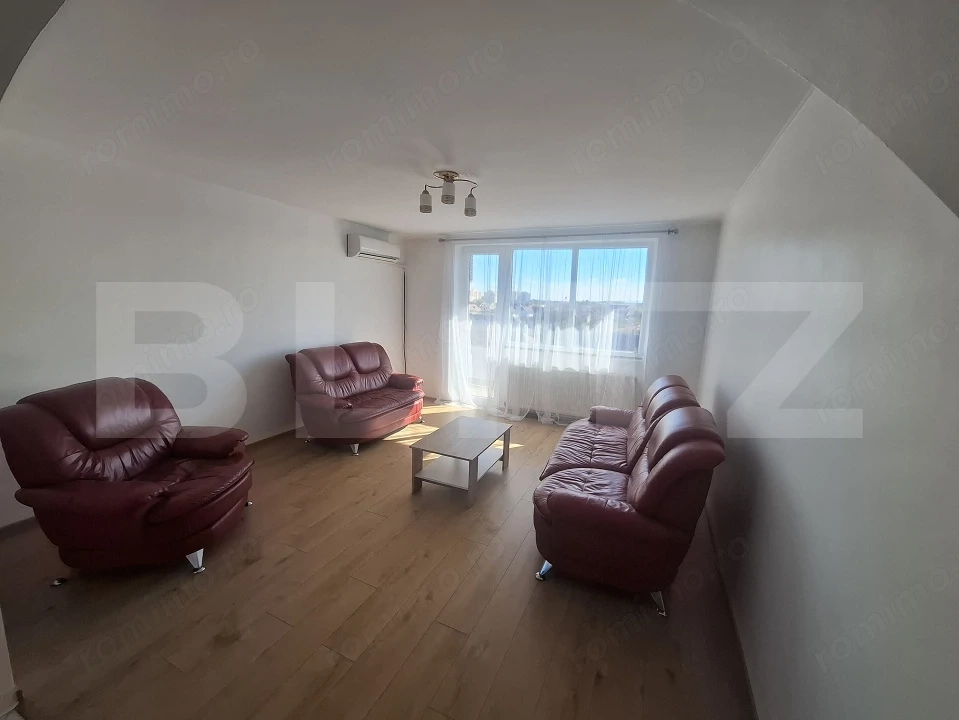 Apartanent cu 3 camere de vanzare,zona Cloșca, 67 mp.