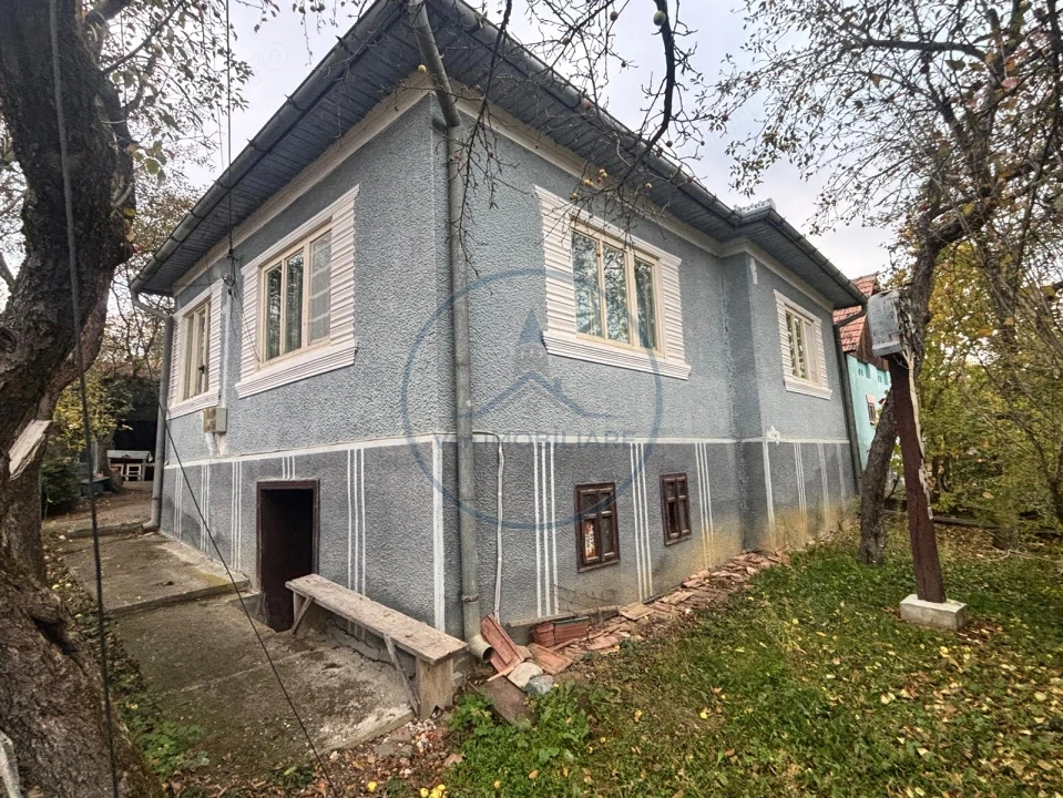 Casă de vânzare în comuna Nușeni, la 15 km de Beclean