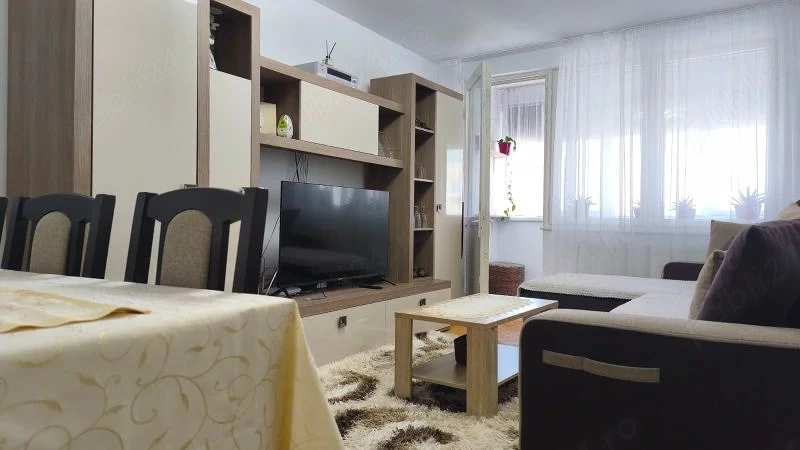 Apartament decomandat 3 camere in Deva, zona Iuliu Maniu