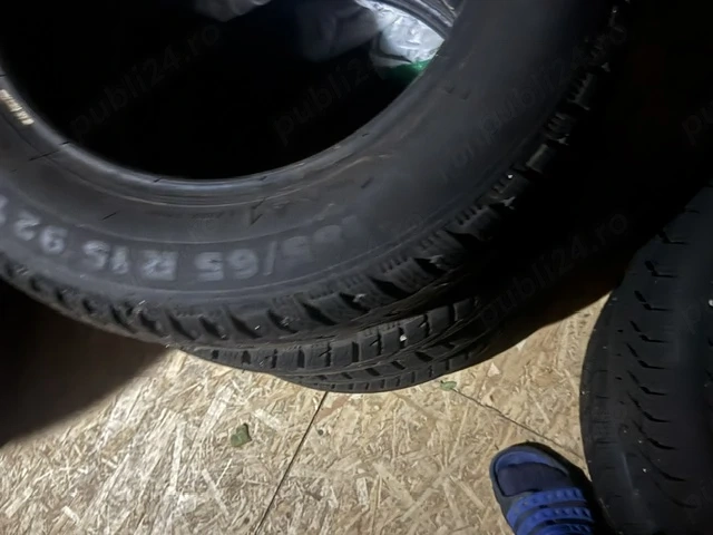 Vand 4 anvelope iarna 185/65 R15