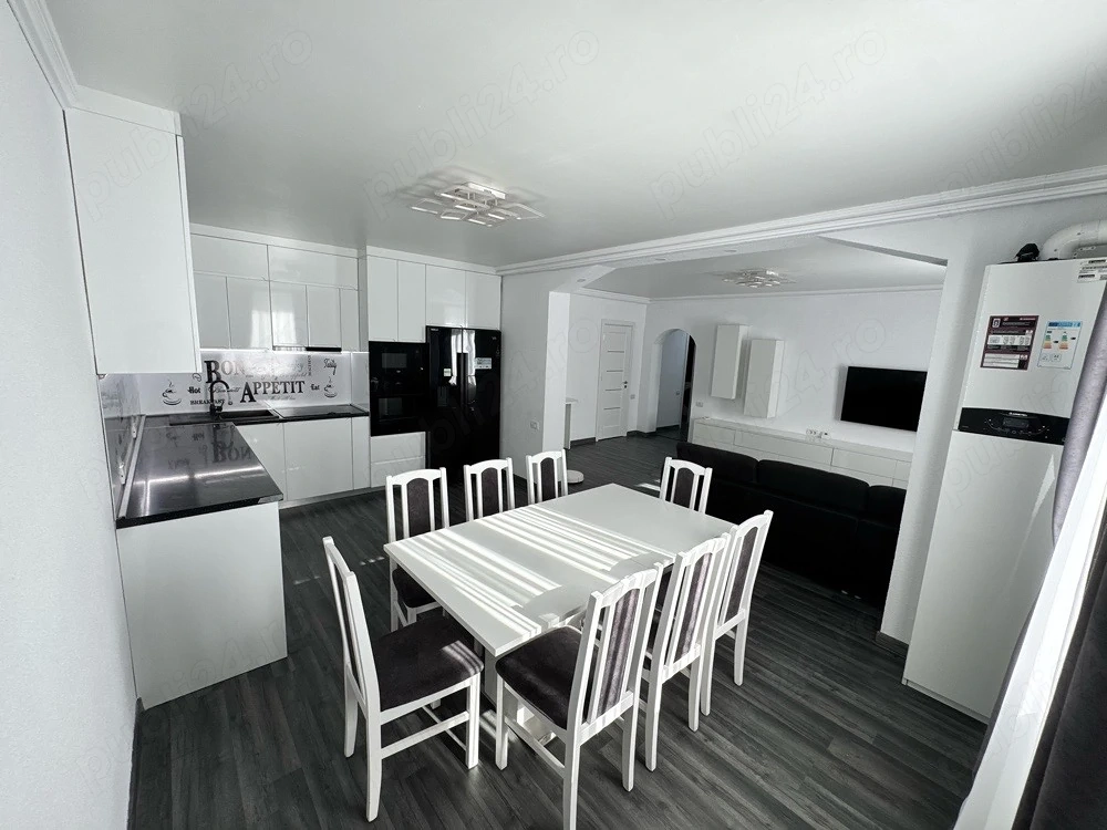 Apartament str.Tineretului nr.2, 64 mp utili