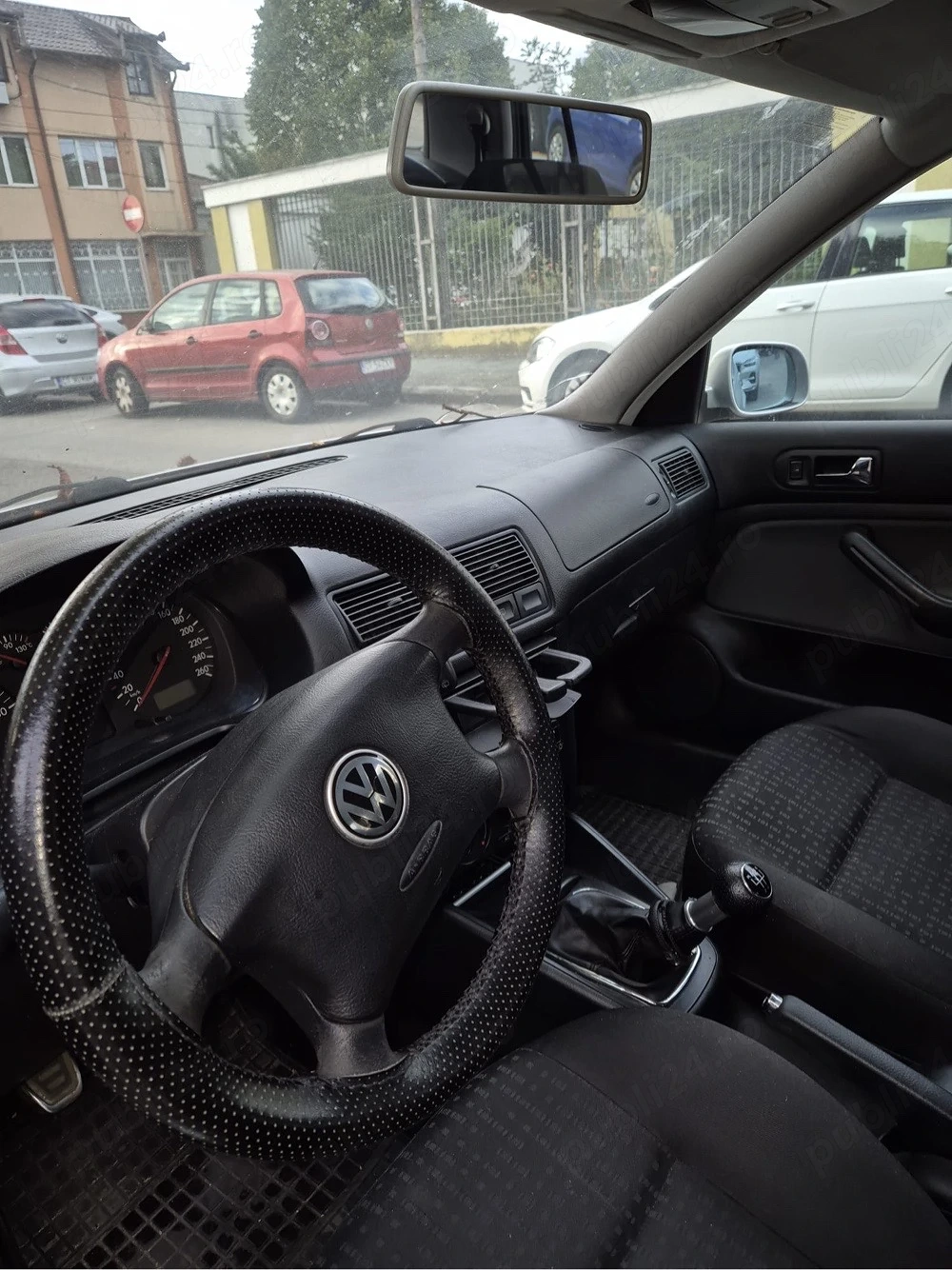 vind Volkswagen Golf 4 2001 tel   pret 750 euro