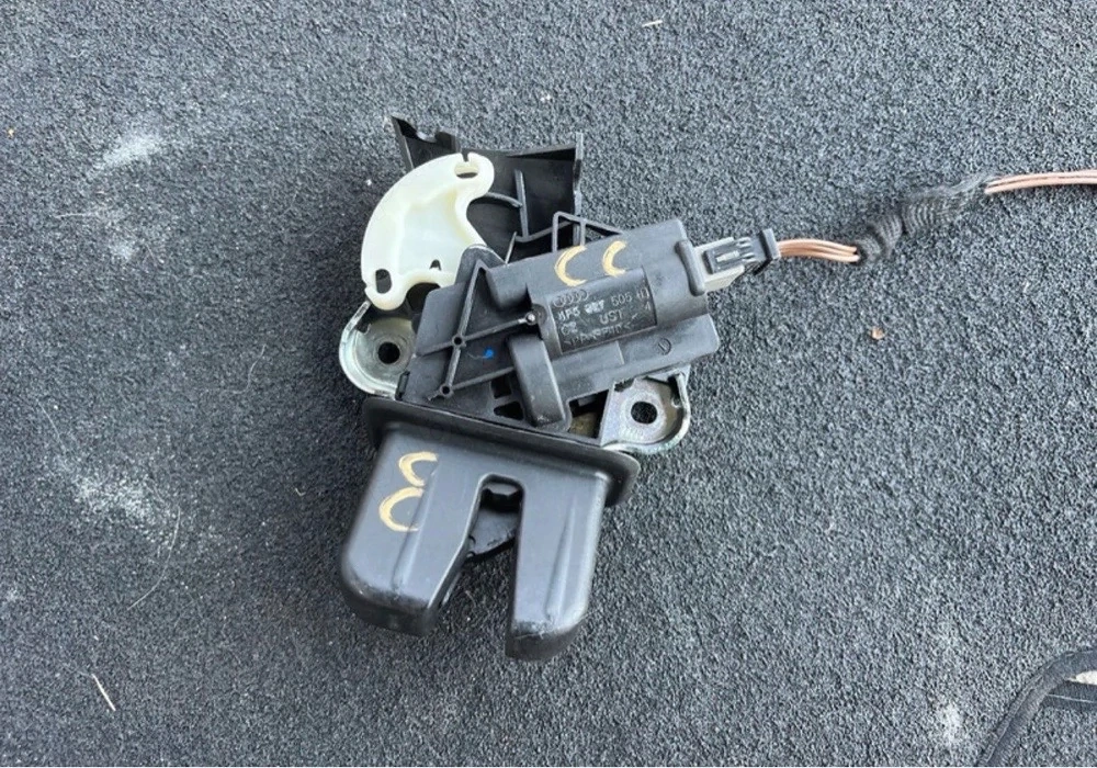Broasca yala haion portbagaj vw passat b6 berlina sedan passat cc