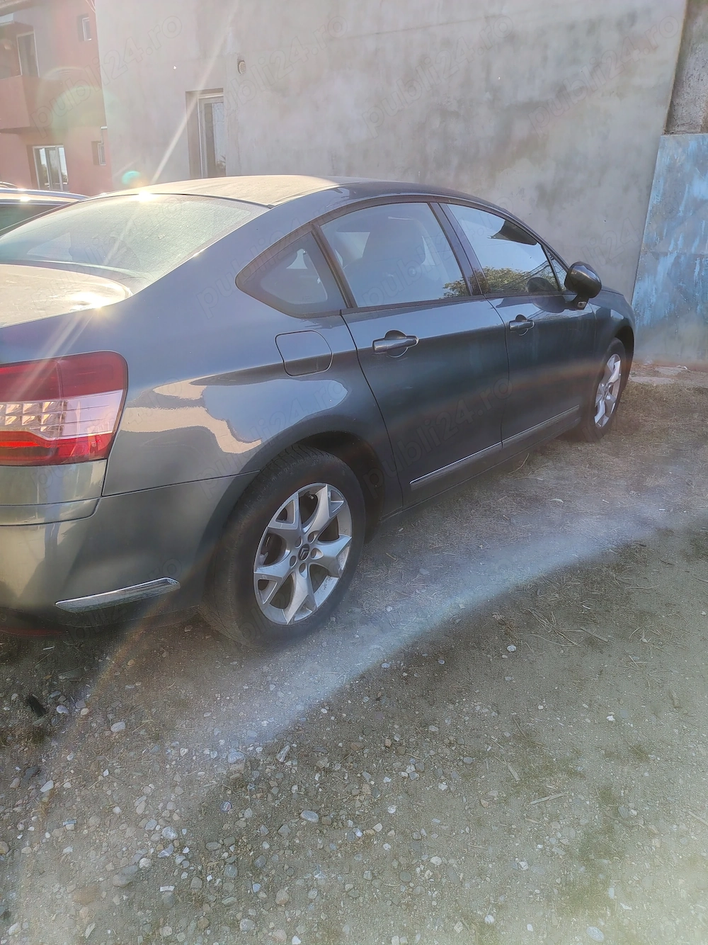 Vând sau dezmembrez Citroen C5 