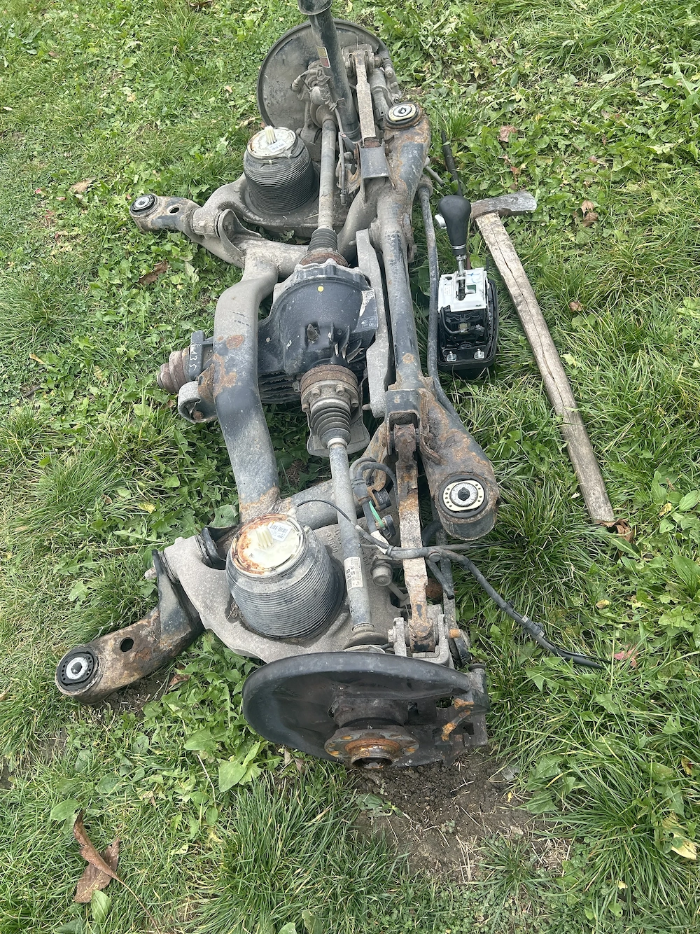 Vând  motor și cutie Audi a6 c6 3.0 